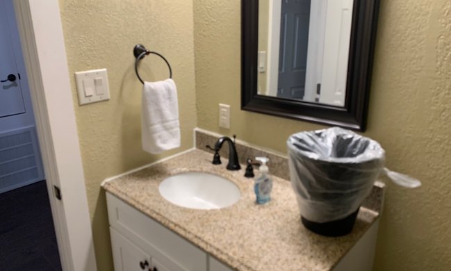 Planning a Romantic Getaway? Which Vacation Rentals in Medina Lake, Texas Should You Pick?